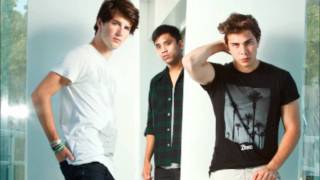 Allstar Weekend-Dance With Somebody (With lyrics)