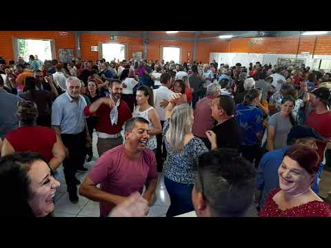 muita dança e alegria no matine no cruzeiro do iguaçu(com marcos e margarida)