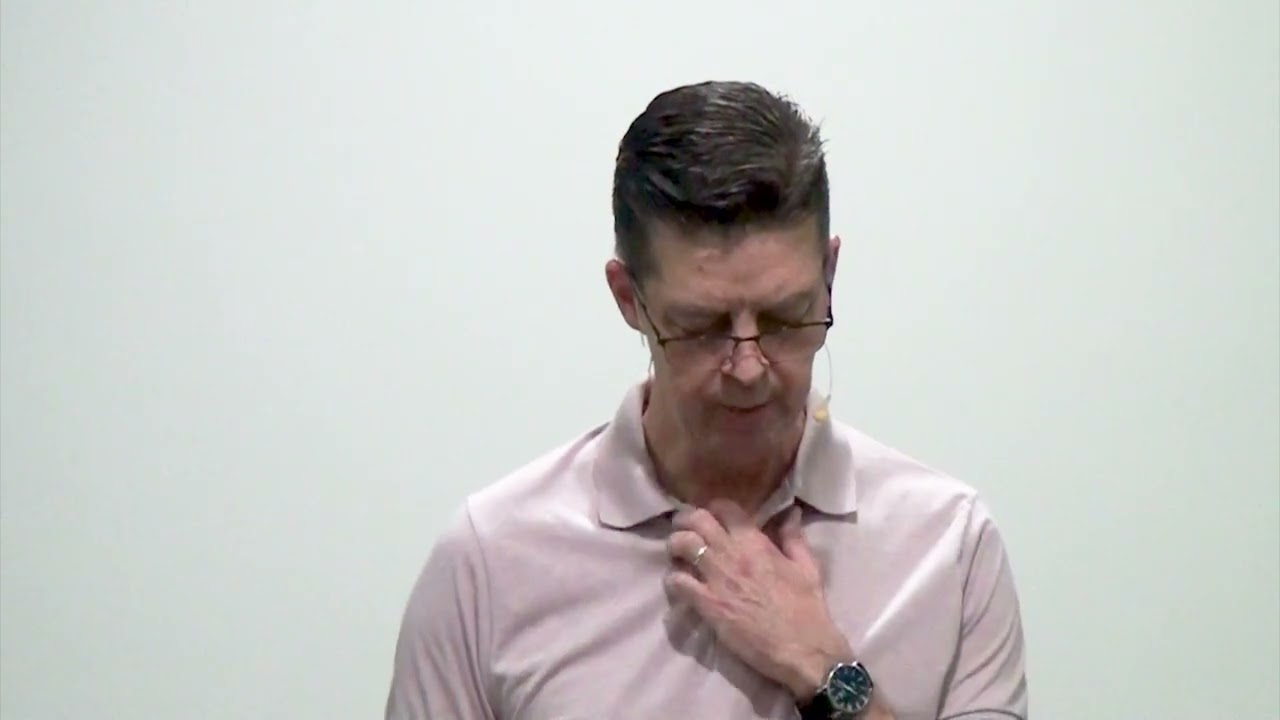 O caminho da cruz e a Glória Própria - Cláudio Kuchenbecker