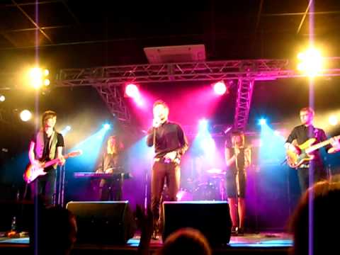 Mr. Humbert - Ты мне не снишься (live 09.05.2011)