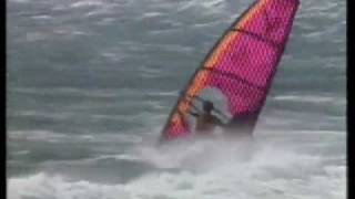 preview picture of video 'Windsurfer almost drowns on Master's Monday in 1987 Part 2'