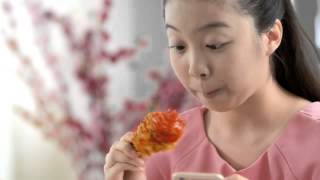 Download lagu KFC Fiery Sriracha Chicken mp3 Download lagu KFC Fiery Sriracha Chicken mp3