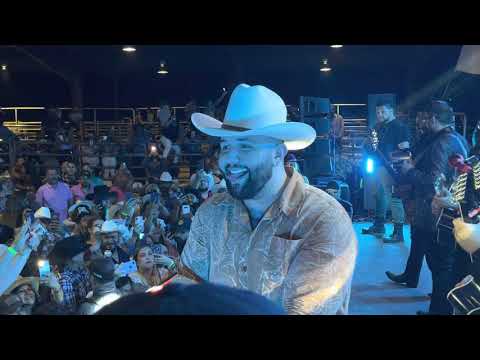 Carin Leon - Me La Avente en vivo