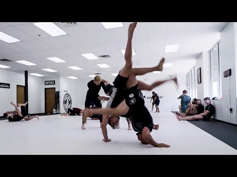 Full Round: Endless Scramble With Andrew Tackett & Izaak Michell