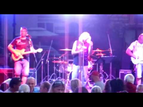 11:50 - Mix z telefonu :)