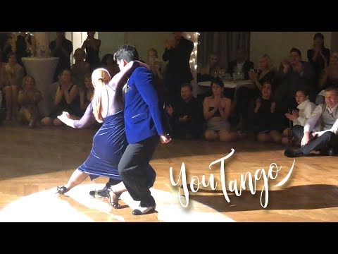  Fernando Sanchez  and  Ariadna Naveira  are  dancing  to  the  tango  "  Cuando tallan los recuerdos  "  by  Aníbal Troilo  at  Munich International Tango Festival  in  2019