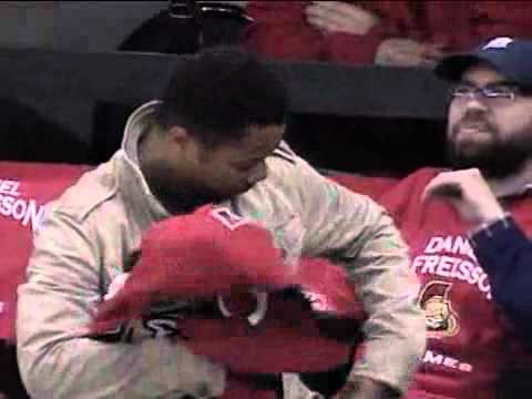 Cuba Gooding Jr. at Alfredsson's 1000th game