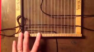 How to start weaving on a loom using a basic tabby weave for 5th grade