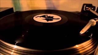 Frightened Rabbit - Yawns [Sing The Greys]