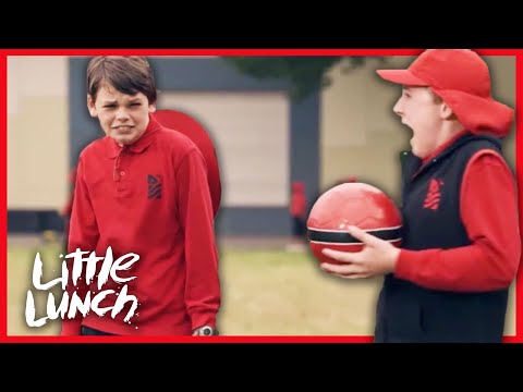 No One Wants Atticus’ Kiss! 😫 | Little Lunch