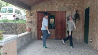 Davant darrera amb creauat i davant volta amb creuat