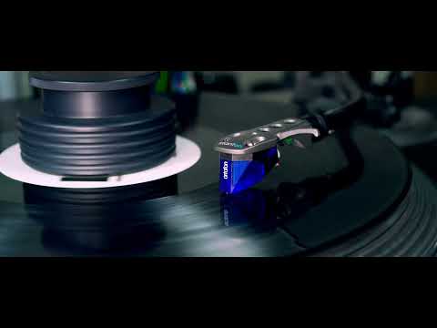 Filo And Peri Feat. Aruna – Ashley (Alex M.O.R.P.H. Remix) [Vandit] (Vinyl Rip)