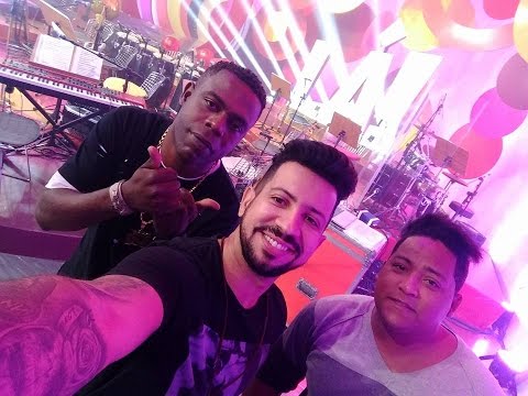DENNIS  DJ E  NANDINHO E NEGO BAM AO VIVO  MUSICA NOVA METE METE DE BOA