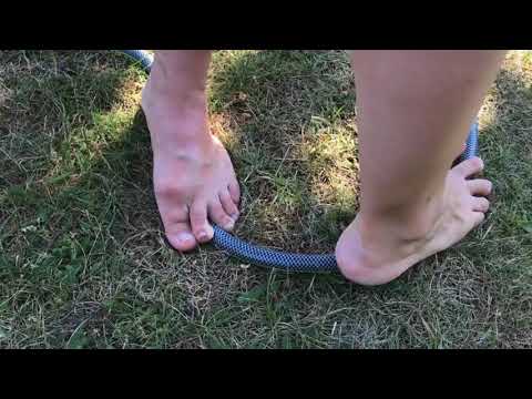 Knickfüße regenerieren -  Die Gartenschlauchübung