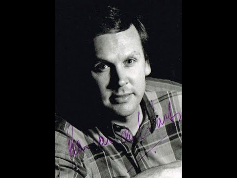 Deon van der Walt sings Heimwee by S. Le Roux Marais.