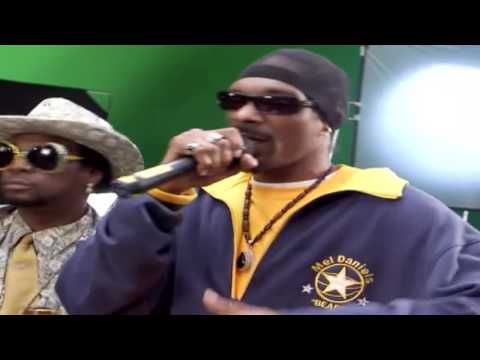 Kneehigh Park - Tyrone Biggums and the puppets ft. Snoop Dogg