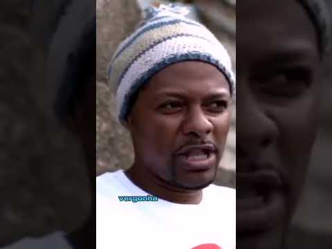 Mano azagaia falando como escreve as suas letrs