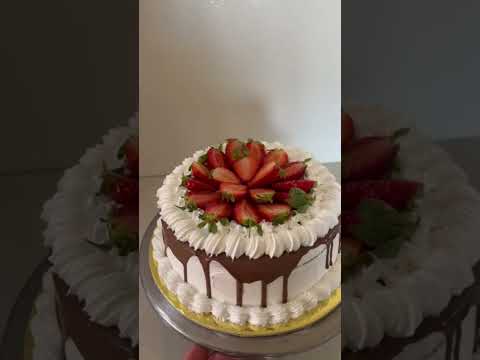 كيك الفراولة #