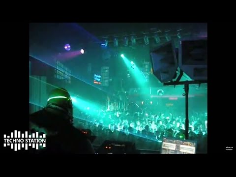 Carl Cox plays Steve Mulder's Remix of Alex Dias - Materia @ Space Ibiza