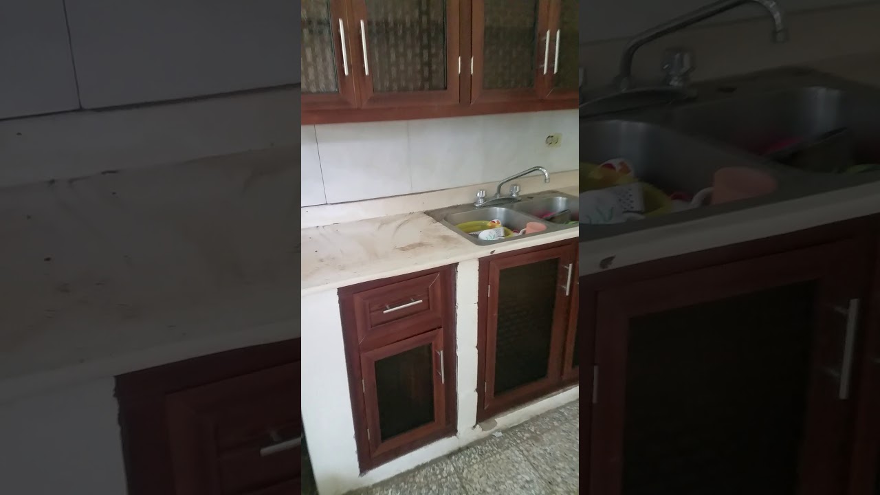LEGACY-PUERTAS VENTANAS Y MAS COCINA EN ALUMINIO COLOR MADERA.