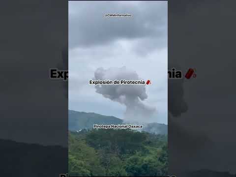 Así se vio la explosión de pirotecnia 🧨 cerca de EL Retén desde Pinotepa Nacional Oaxaca