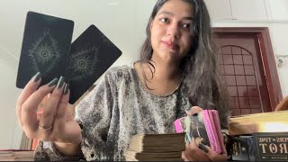 Who will you marry ? His/her  looks and personality 💕🌷| Tarot 🔮