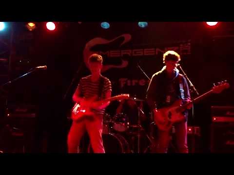 MIKROSCHREI Live @Cologne JUNGLE – 1