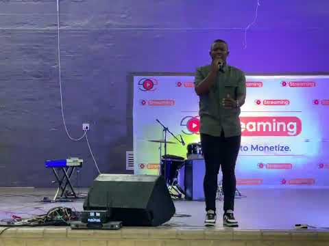 Worship Medley By Lungelo Hlongwane