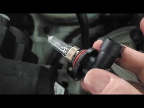 Replacing A Headlight Buld In My 2020 Kia Sportage
