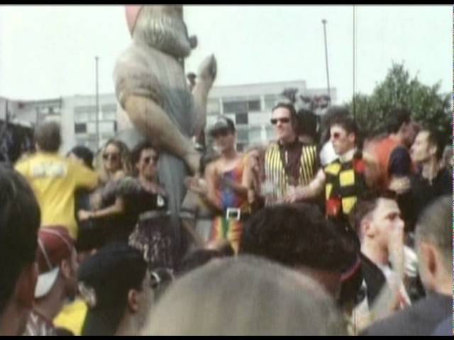 <p>Dan Halter, <em>Zimbabwean Queen of Rave</em>, 2005</p>
