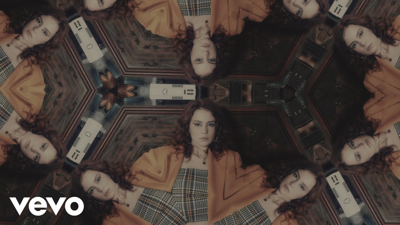 Carol Biazin — Segue Com A Tua Vida