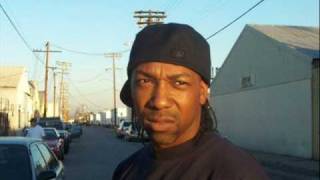 MC Eiht -- Wavin The pistol