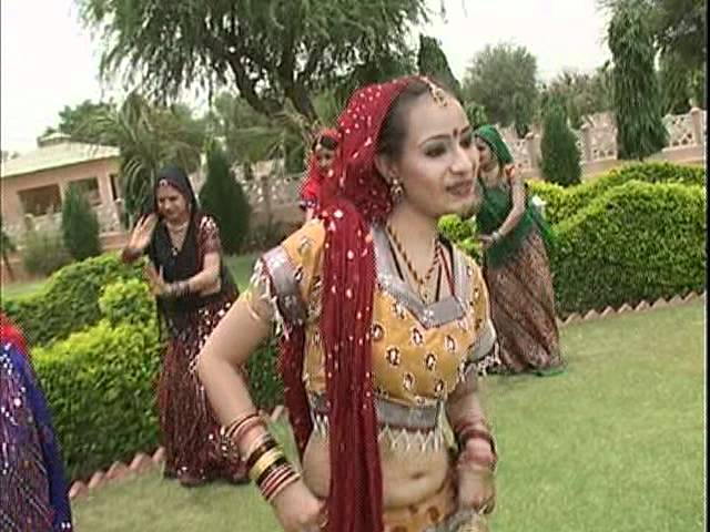 Toote Baajuband ri lum Rajasthani Song - Yojna Sharma Toote Baajuband ri lum Rajasthani Song - Yojna Sharma