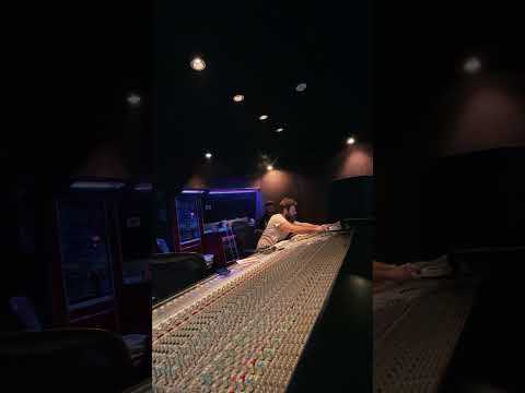 Maxlord & Purps Mixing Juice Wrld’s Cavalier.
