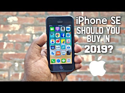 Should You BUY iPhone SE in 2019 ? Performance & Battery (Hindi)