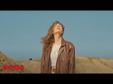 Serra Arıtürk - Beni Al (Official Video)