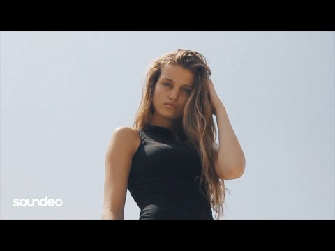 Lounatic - Feel Your Voice | Soundeo Records