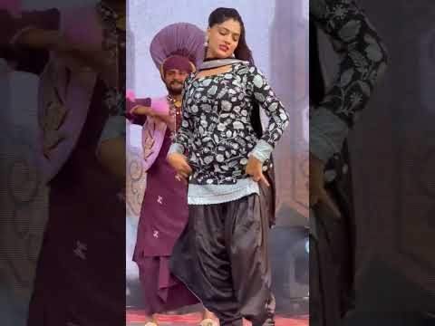 Nahro par bangla pavade haniya beautiful dance video stage performance