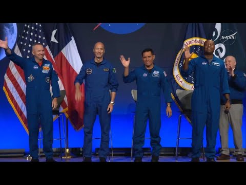 NASA names 4 astronauts for Artemis III mission to the moon