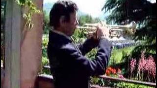 Lele Lauter suona "O sole mio"