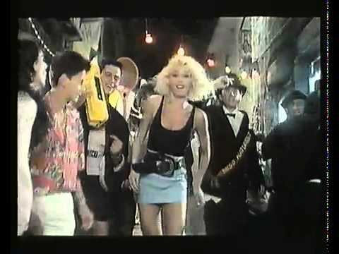 Marina Perazic - U ritmu Me Okreni ( Engleska verzija) SPOT