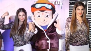 Raveena Tandon Bags The Mighty Mom Award!