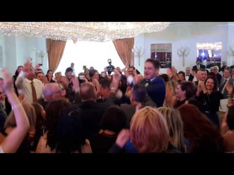 ANIMAZIONE DIVERTENTE PER MATRIMONI - INGRESSO SPOSI CON BALLO - GABRì FRANCESCO BARATTUCCI