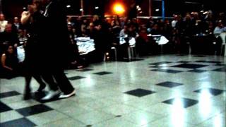CORINA DE LA ROSA Y JULIO BALMACEDA EN LA MAQUINA TANGUERA MILONGA