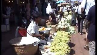 preview picture of video 'Mapusa market, Goa, India'