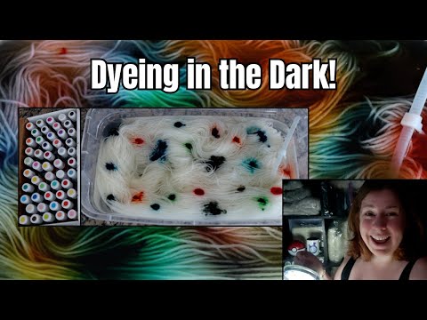 Dyepot PS #68 - Dyeing Yarn in the Dark with Americolor Food Coloring