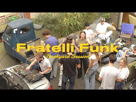 FUNKY HOUSE MUSIC | Live Piano - Radio206 Backyard Session