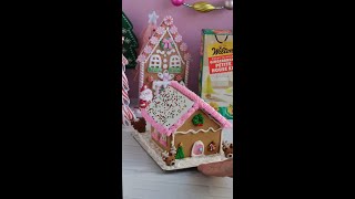 Creative Gingerbread House Decorating Idea