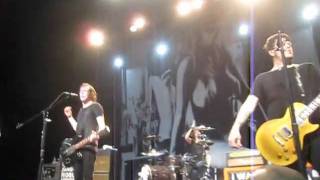 Against Me! - T.S.R / Rapid Decompression (Live)