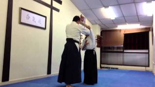 preview picture of video 'Aikido en Medellín - Entrenamiento Anyus Dojo Nov 2013'